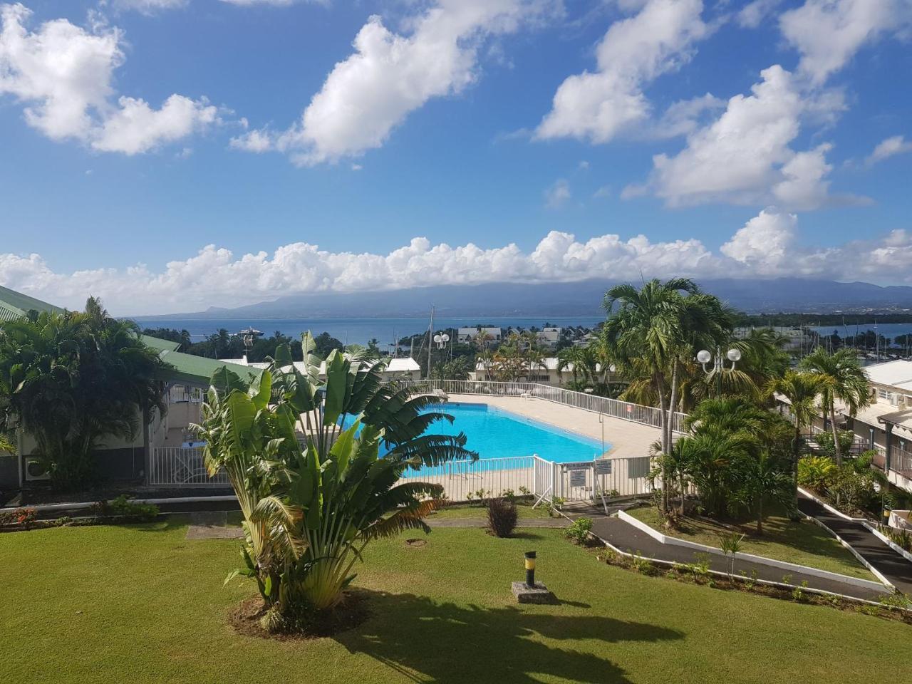 Superbe Studio En Duplex, Vue Sur Mer Et Piscine Le Gosier  Exteriér fotografie